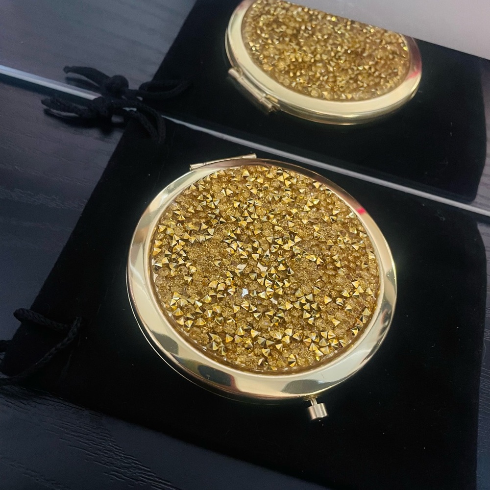 New Compact Mirror with black Pouch - Picture 11 of 16